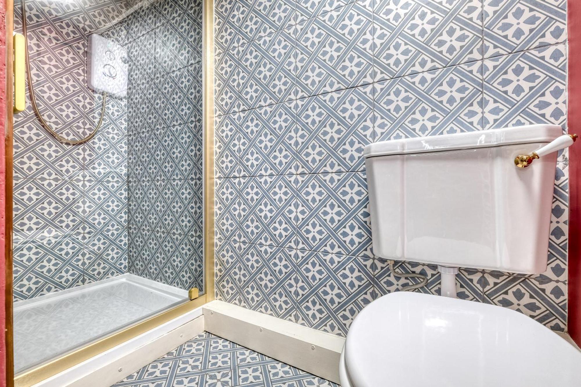 The Darwin Malvern Suite Great Malvern Luaran gambar