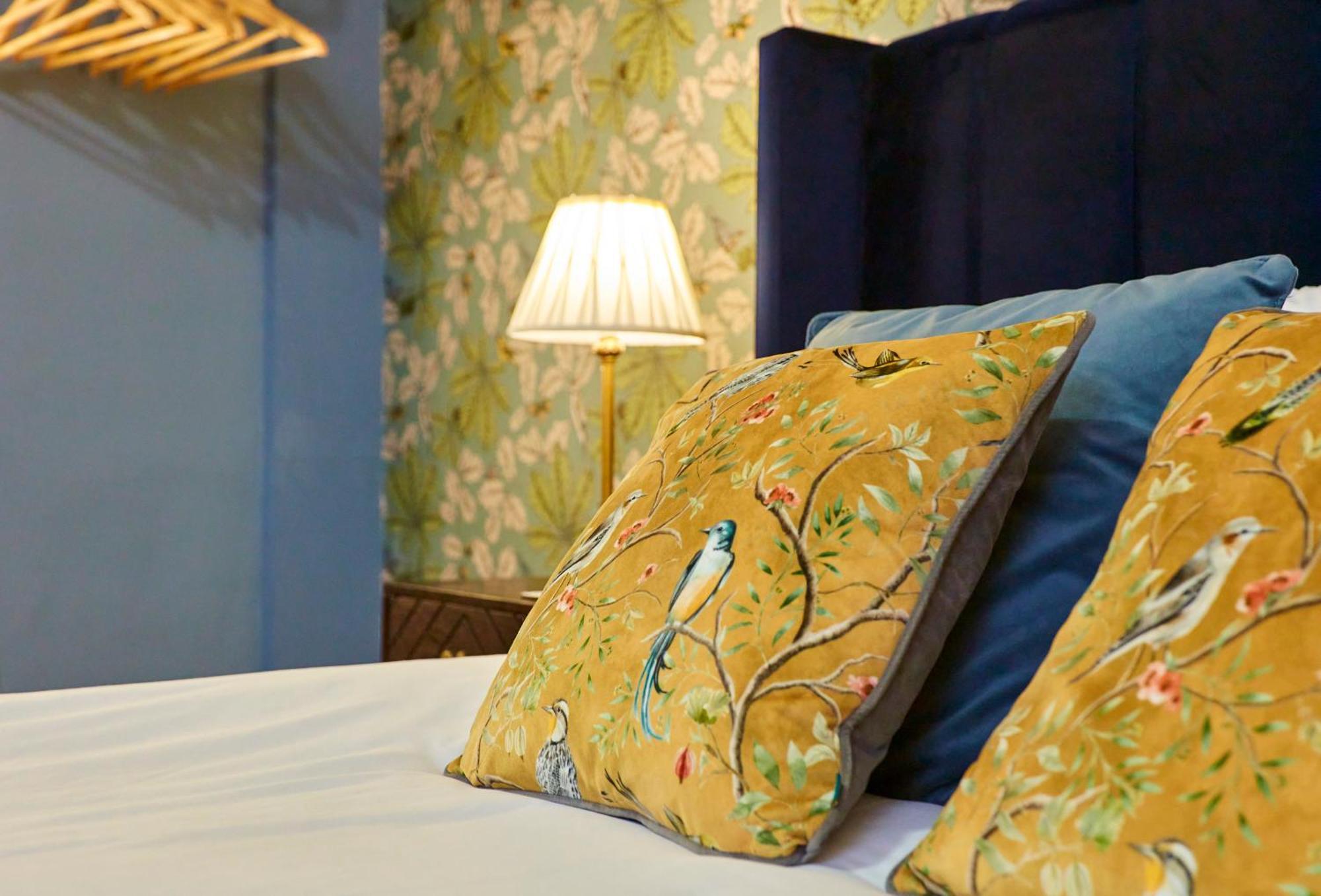 The Darwin Malvern Suite Great Malvern Luaran gambar